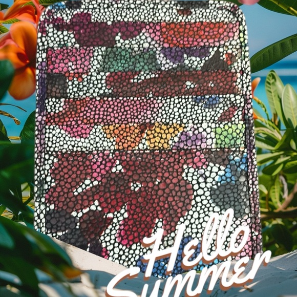 Lodi’s Credit Card and Zipper Closure Wallet in beautiful floral print - Picture 2 of 3